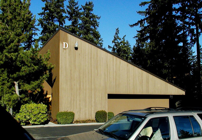 15611 NE Bel Red Rd, Bellevue, WA à louer - Photo du bâtiment - Image 2 de 3