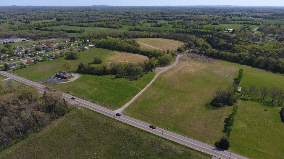4555 Nashville Hwy, Chapel Hill, TN à vendre - Photo du bâtiment - Image 3 de 33
