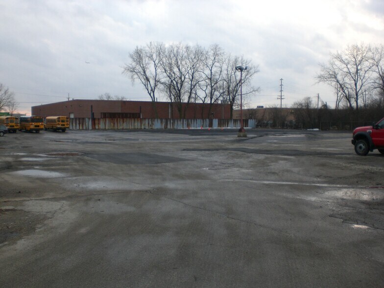 7508 Saint Louis Ave, Skokie, IL for sale - Primary Photo - Image 1 of 1