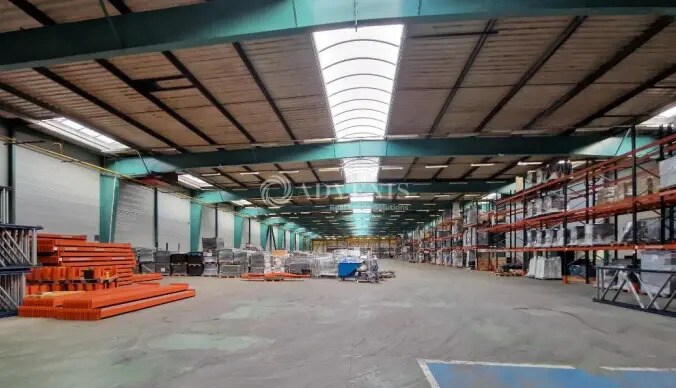 Flex in Moissy-Cramayel for lease Building Photo- Image 1 of 4