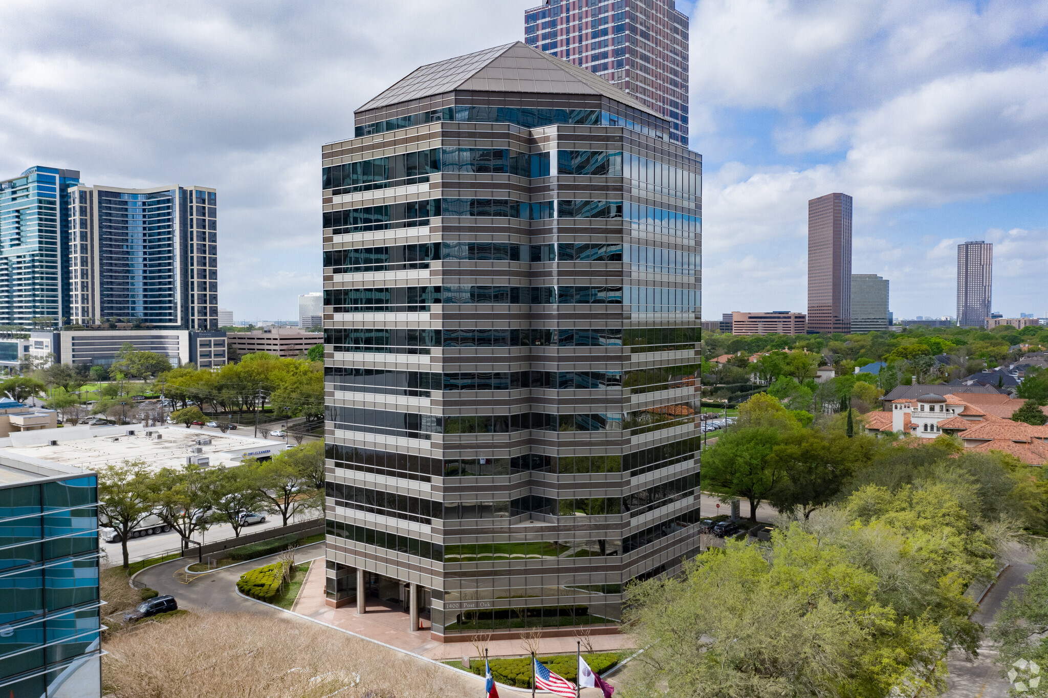 1400 Post Oak Blvd, Houston, TX for lease Building Photo- Image 1 of 9