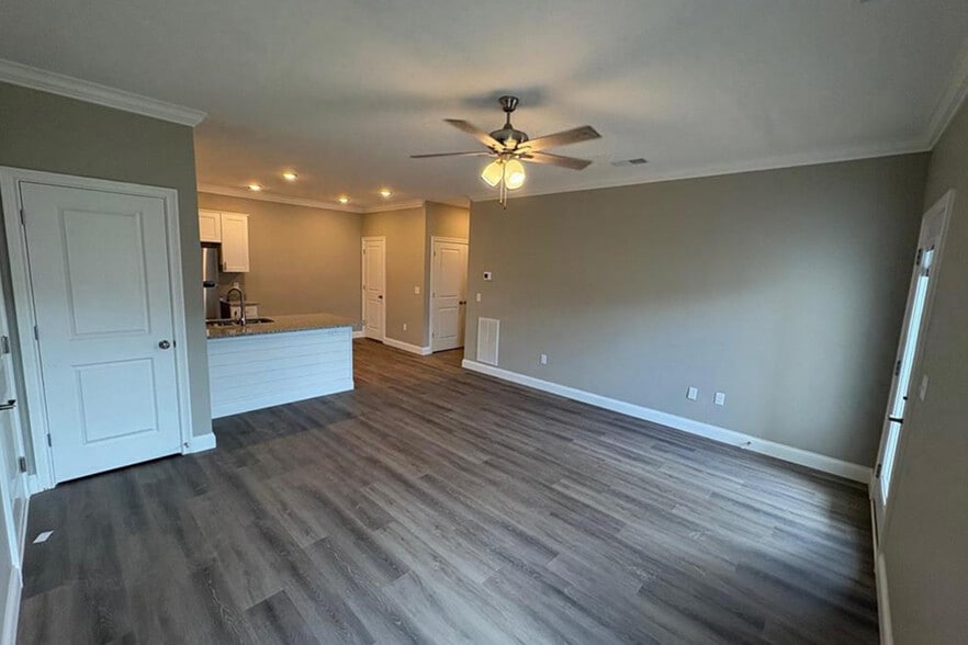 5312 Bakers Spring St, Bowling Green, KY à vendre - Photo du bâtiment - Image 3 de 4