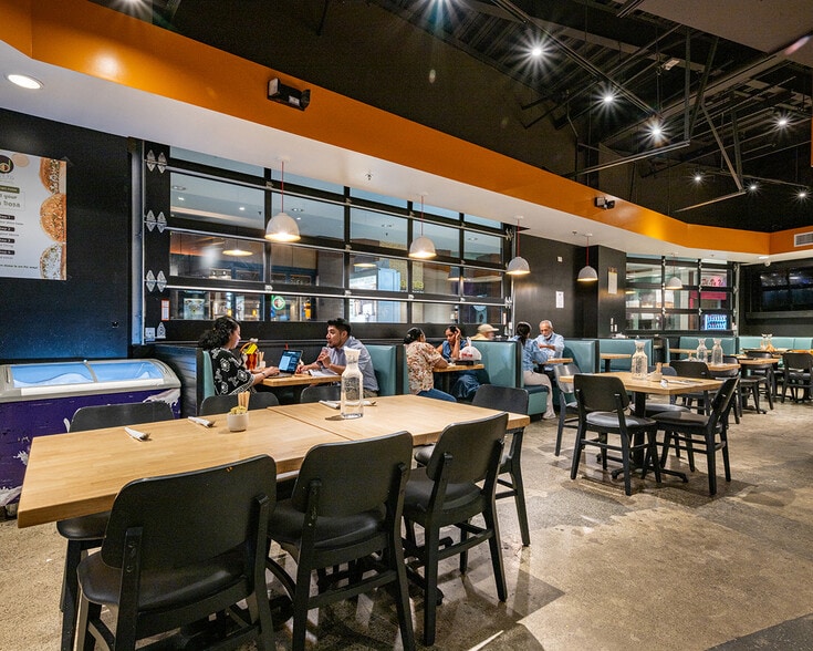 1-2700 Stoneridge Mall Rd, Pleasanton, CA for lease - Interior Photo - Image 3 of 10