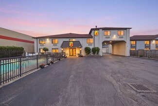 More details for 7680 Niagara Falls Blvd, Niagara Falls, NY - Hospitality for Sale
