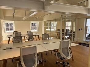 25 Bruton St, Londres à louer Photo intérieure- Image 2 de 4