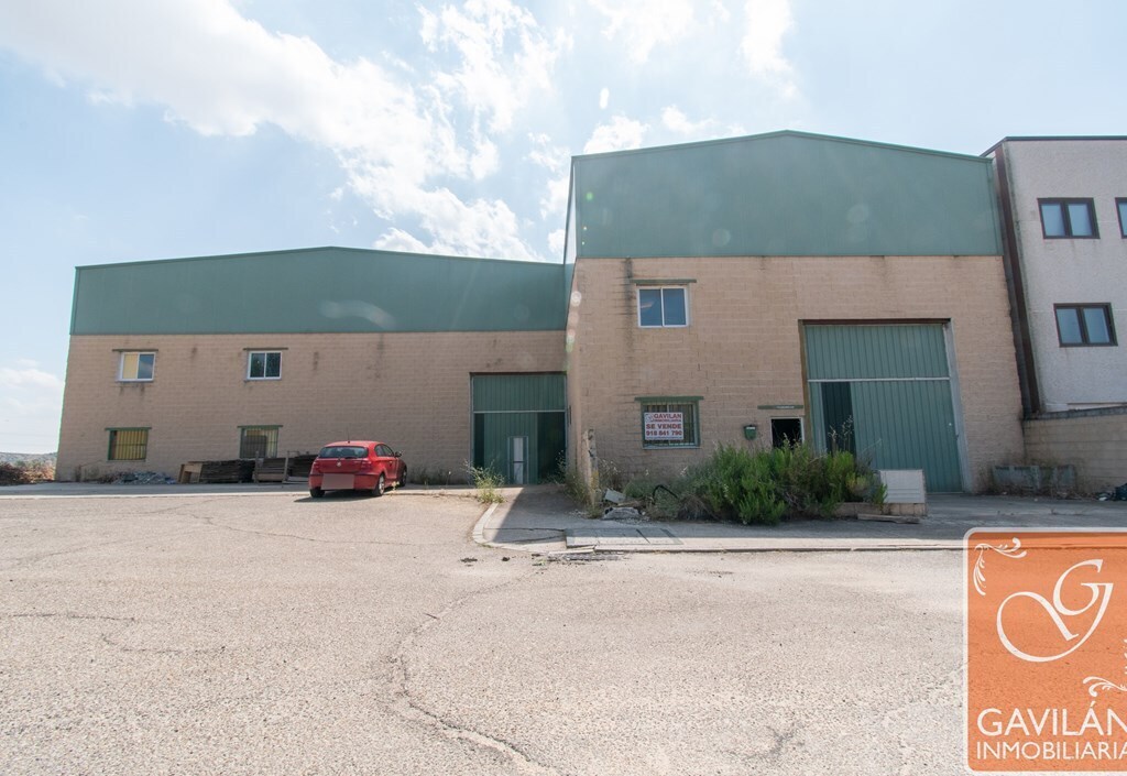 Industrial in Camarma de Esteruelas, Madrid for sale Primary Photo- Image 1 of 12