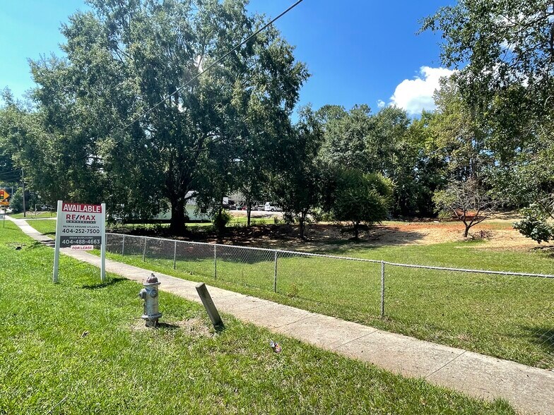 3228 New Macland Rd, Powder Springs, GA à louer - Photo du bâtiment - Image 2 de 6