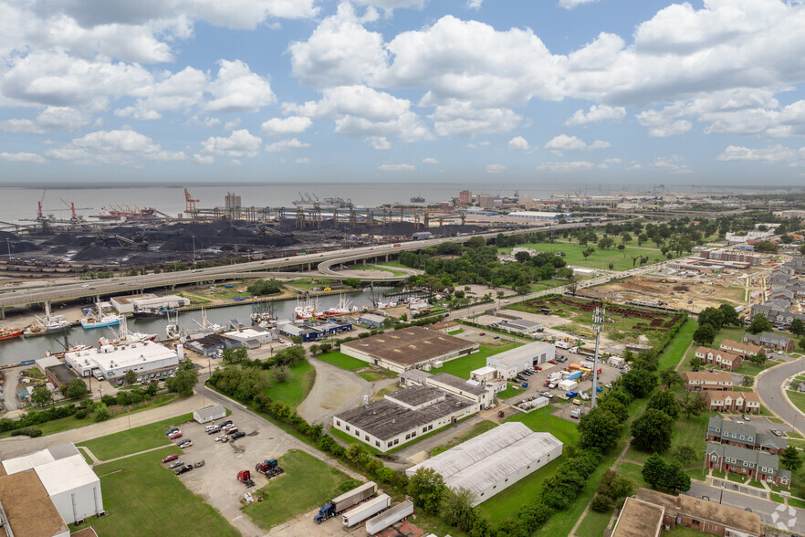 900 Jefferson Ave Industrial Site portfolio of 3 properties for sale on LoopNet.ca - Building Photo - Image 1 of 27