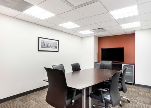 5940 Macleod Trl SW, Calgary, AB à louer Photo intérieure- Image 1 de 7