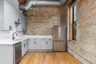 415 N Aberdeen St, Chicago, IL à louer Photo intérieure- Image 2 de 6