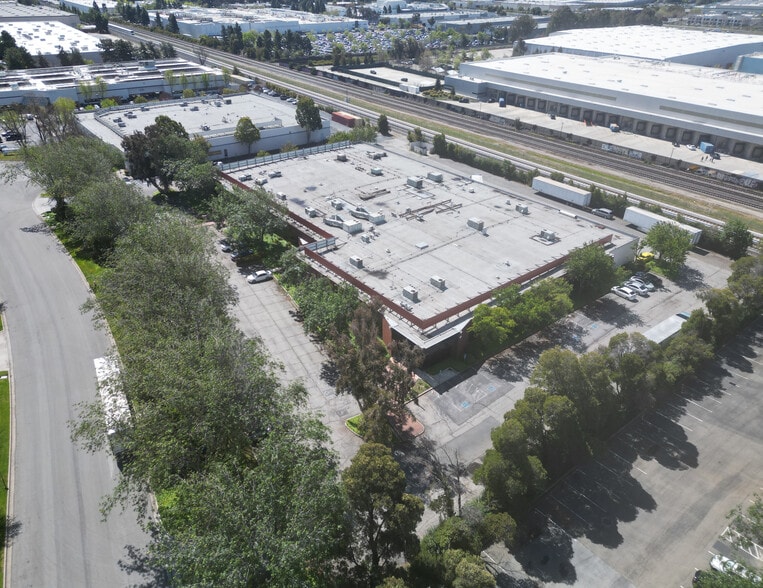 47817-47823 Westinghouse Dr, Fremont, CA à vendre - Photo du bâtiment - Image 1 de 6