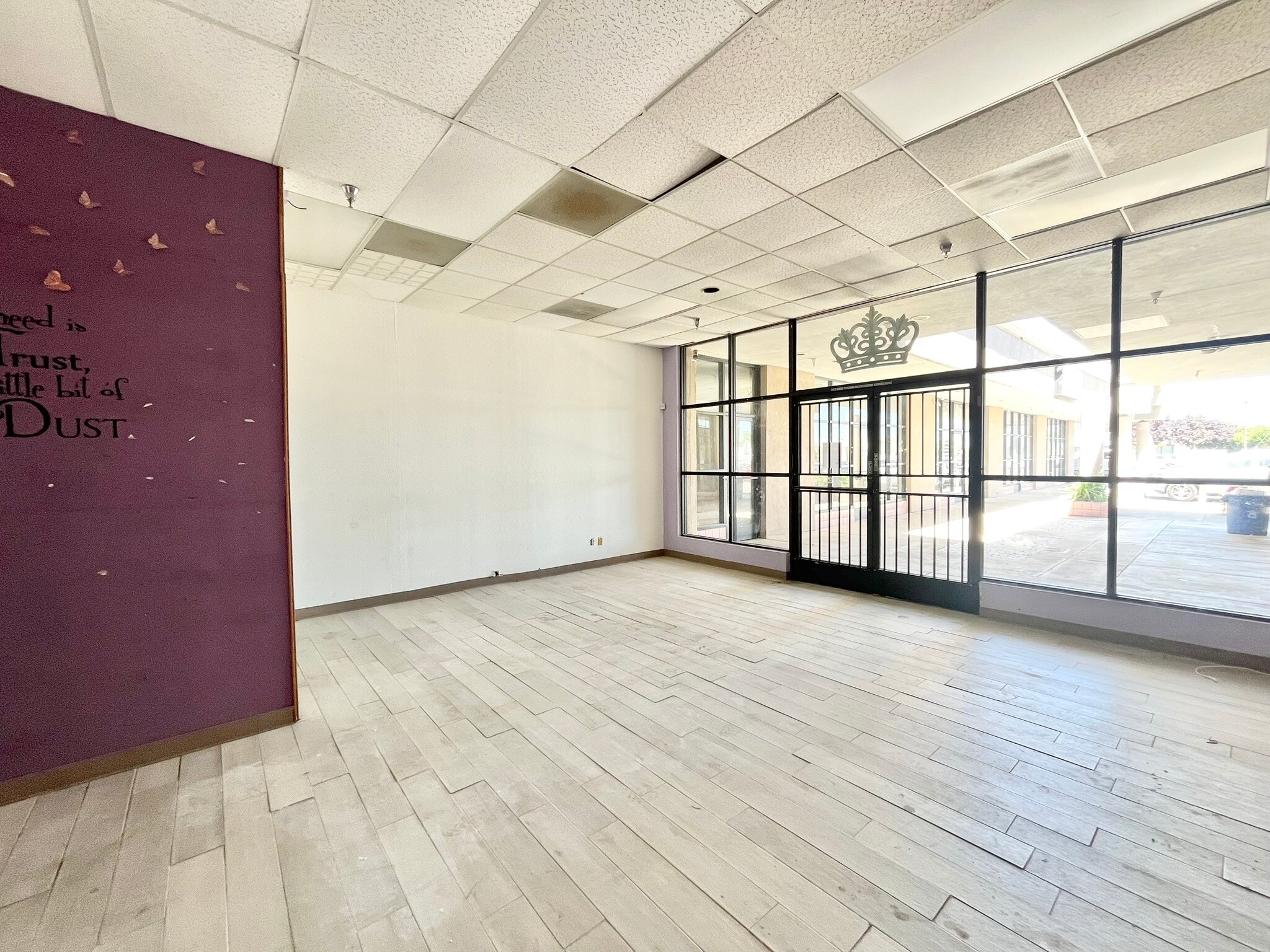 5650 Power Inn Rd, Sacramento, CA for lease Interior Photo- Image 1 of 2