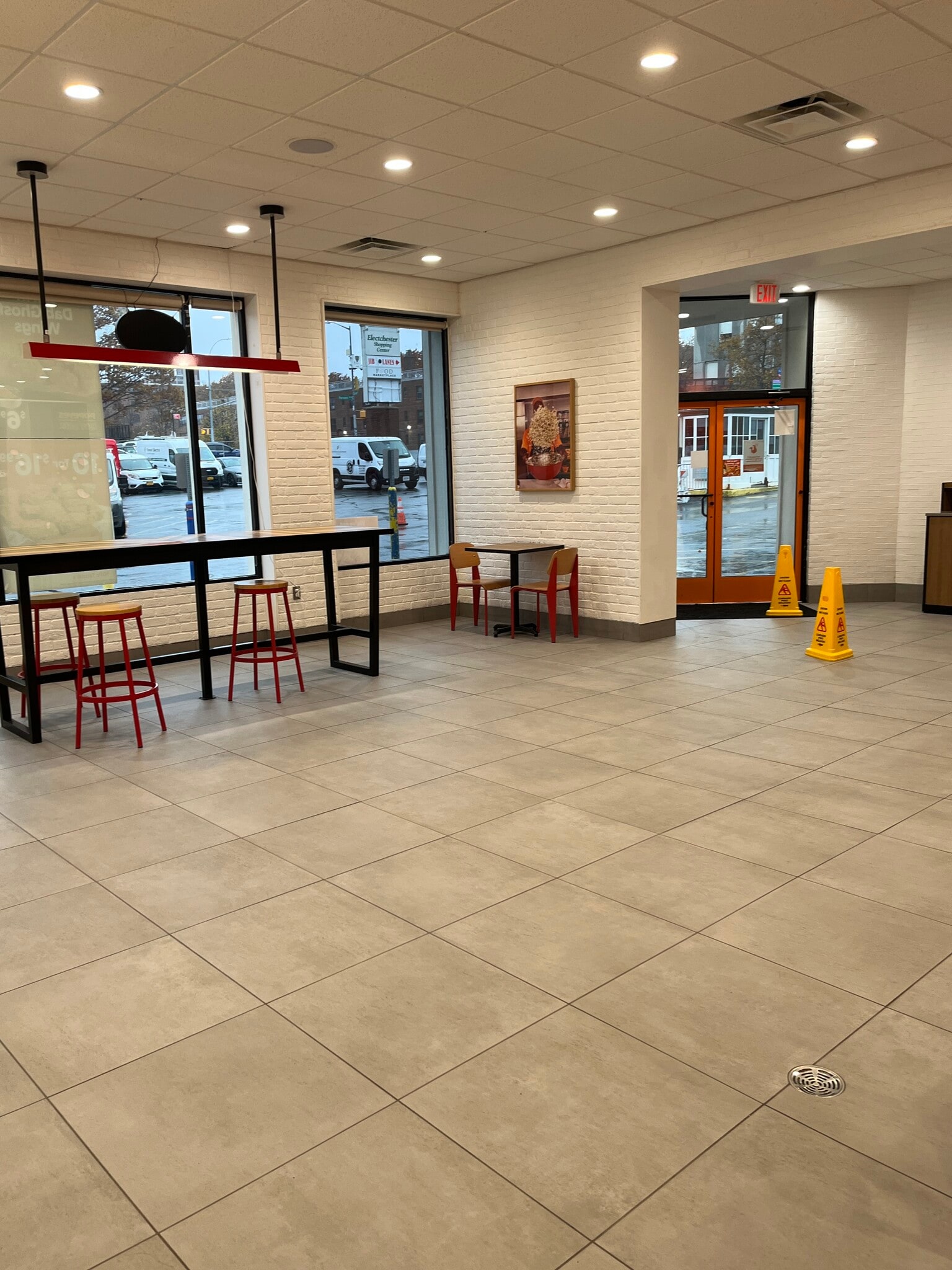 7009-7063 Parsons Blvd, Fresh Meadows, NY for lease Interior Photo- Image 1 of 5