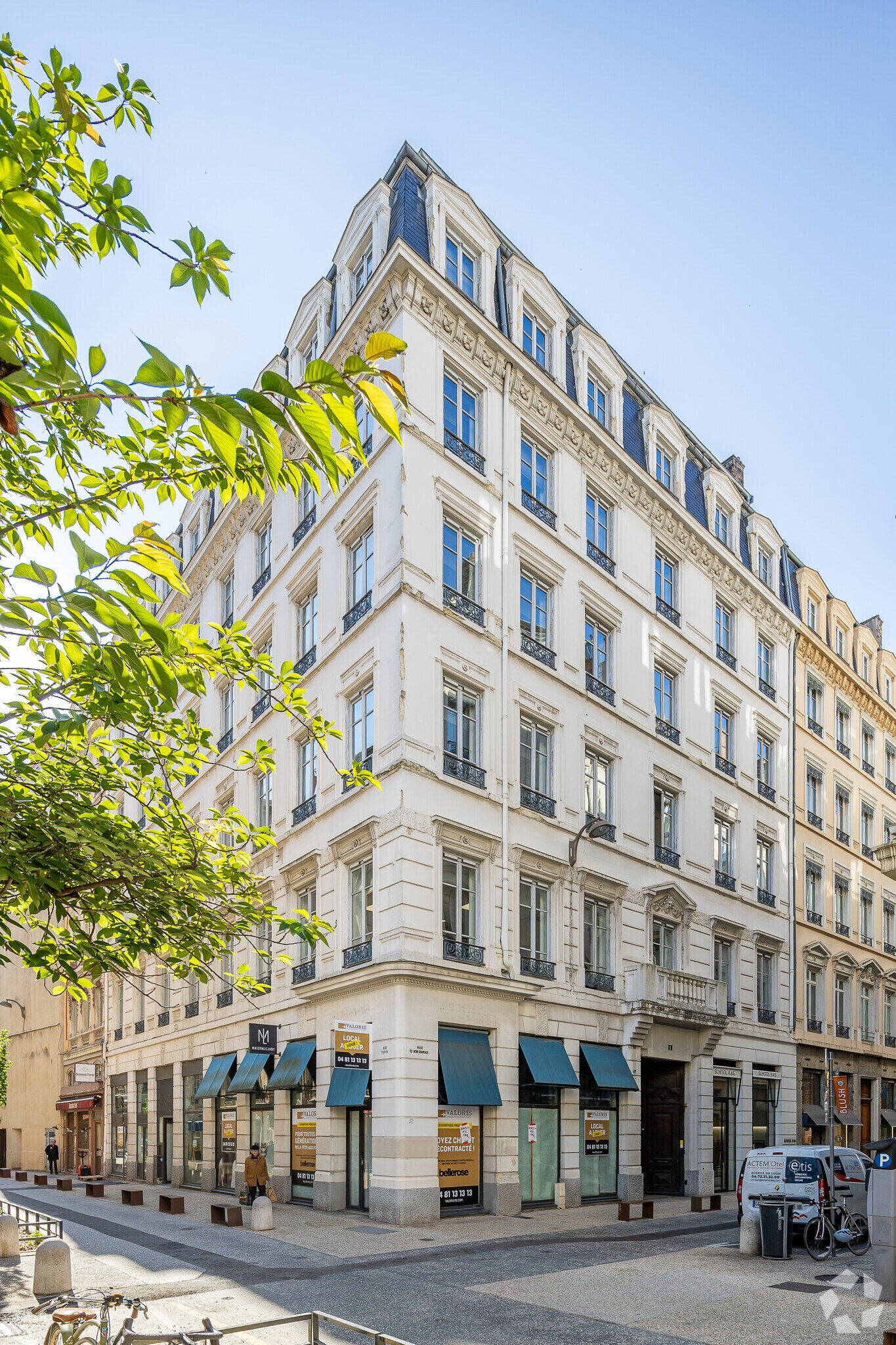 1 Rue Des Quatre Chapeaux, Lyon for lease Building Photo- Image 1 of 8