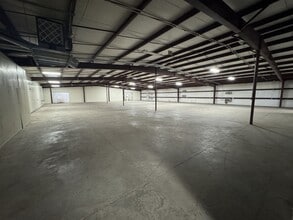 5744 Market St, Wilmington, NC for lease Interior Photo- Image 2 of 8