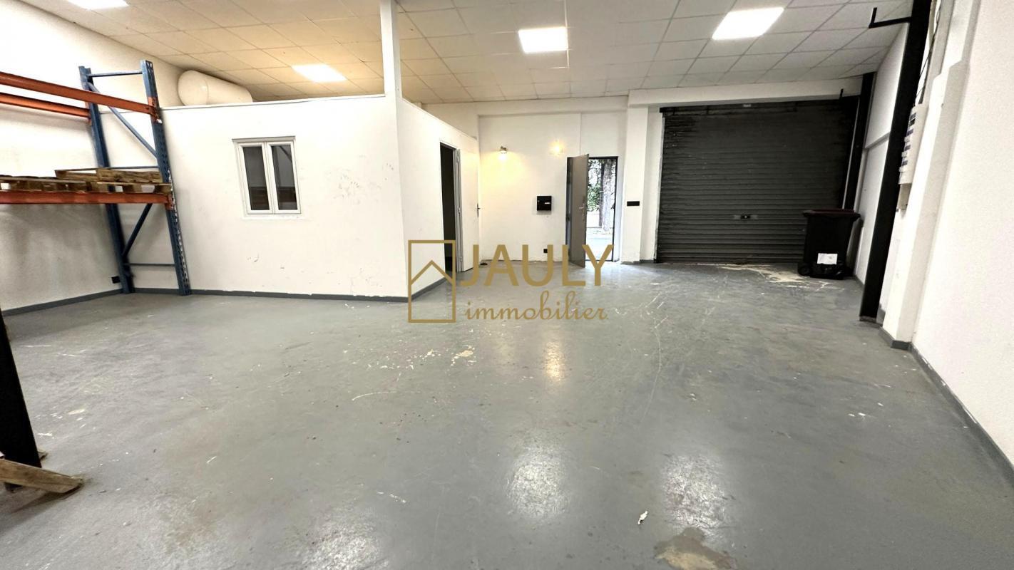 17 Bis Avenue Friedland, Chelles for lease Interior Photo- Image 1 of 11
