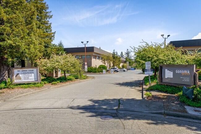More details for 981 Airway Ct, Santa Rosa, CA - Industrial for Lease