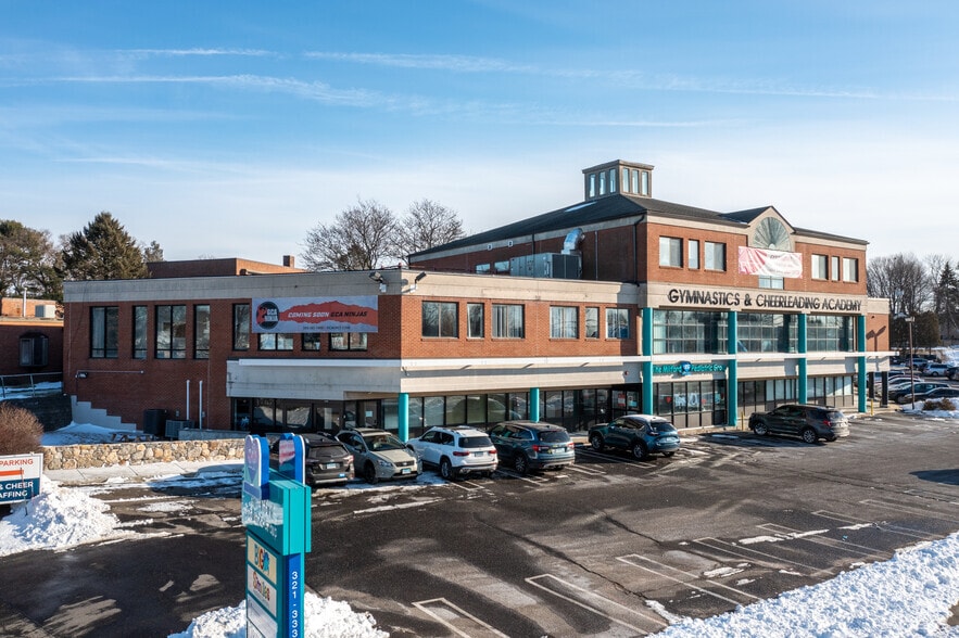 321-333 Boston Post Rd, Milford, CT for lease - Building Photo - Image 2 of 4