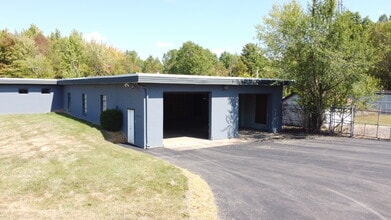 10 Rhoda St, Farrell, PA for lease Interior Photo- Image 1 of 4