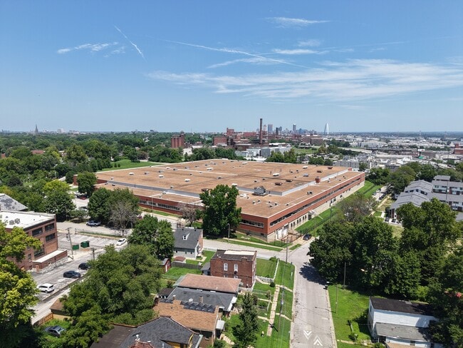 Plus de détails pour 111 Winnebago St, Saint Louis, MO - Industriel à louer