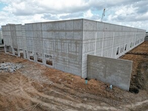 9220 Kirby Dr, Houston, TX for lease Construction Photo- Image 2 of 8