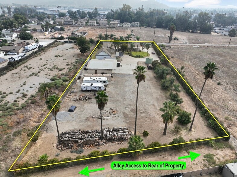 875 Clark St, Riverside, CA for sale - Building Photo - Image 3 of 6