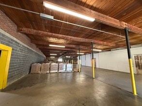 108 Pennsylvania Ave, Greer, SC for lease Interior Photo- Image 2 of 12