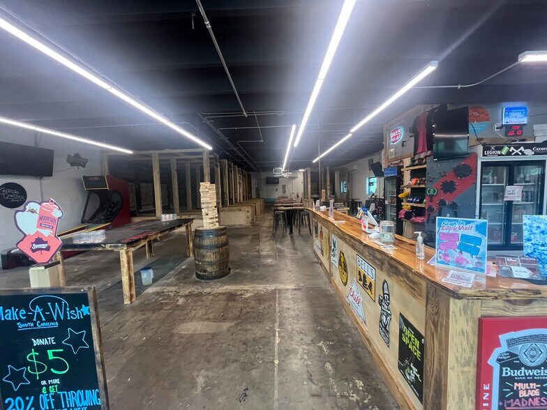 112 Academy St, Fort Mill, SC à louer - Photo du bâtiment - Image 2 de 5