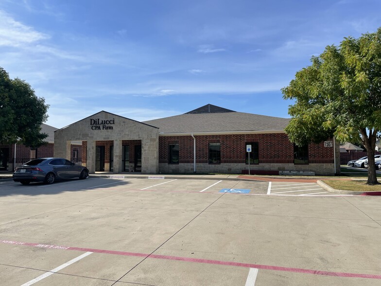 1507 E Sandy Lake Rd, Coppell, TX for lease - Building Photo - Image 1 of 8