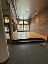 10309 82nd Ave NW, Edmonton, AB à louer Photo intérieure- Image 2 de 7