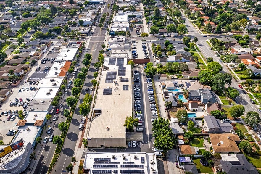 3939 Atlantic Ave, Long Beach, CA for lease - Building Photo - Image 3 of 17