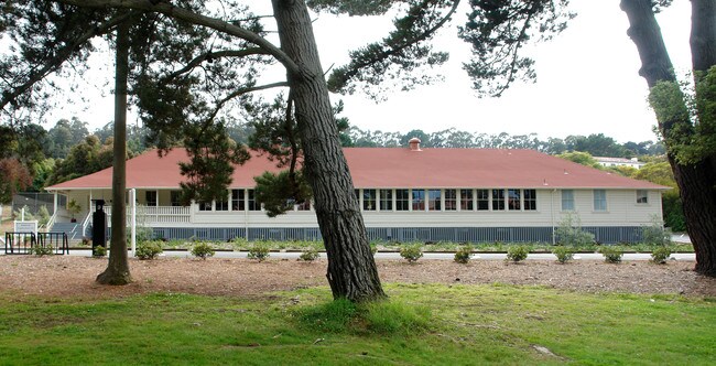 Plus de détails pour 563 Ruger St, San Francisco, CA - Bureau/Commerce de détail, Commerce de détail à louer