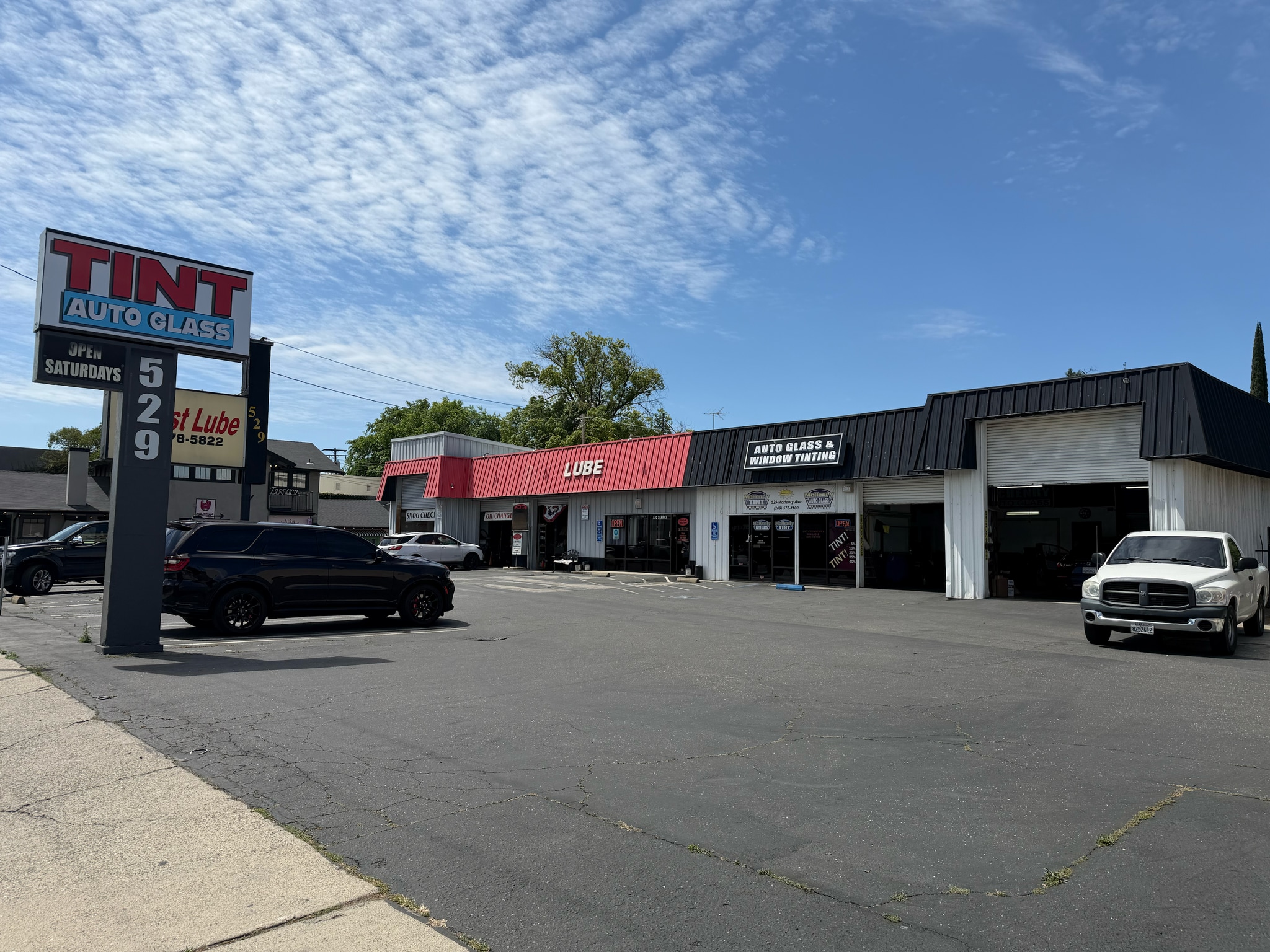 529 McHenry Ave, Modesto, CA for sale Primary Photo- Image 1 of 5