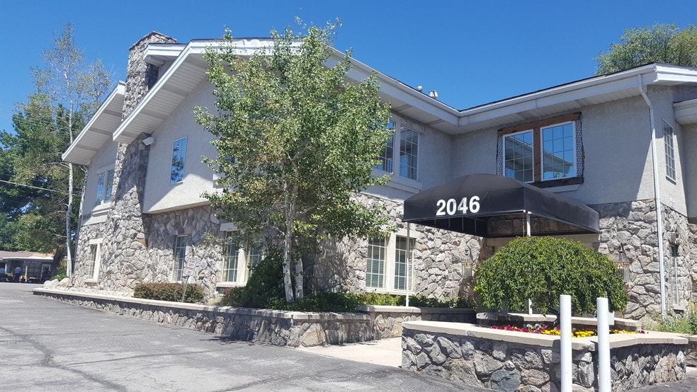 2046 E Murray Holladay Rd, Salt Lake City, UT for lease - Building Photo - Image 2 of 8