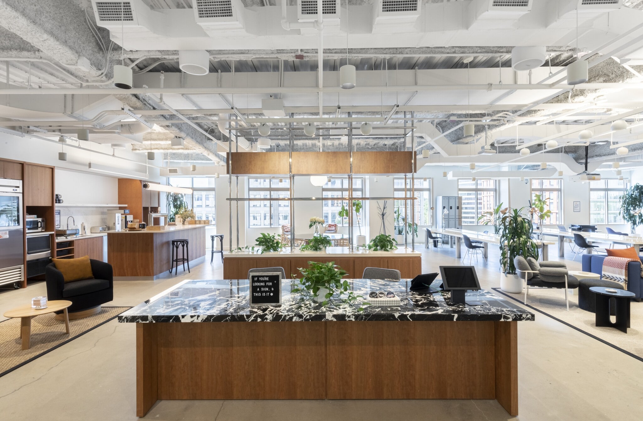 901 N Glebe Rd, Arlington, VA for lease Interior Photo- Image 1 of 12