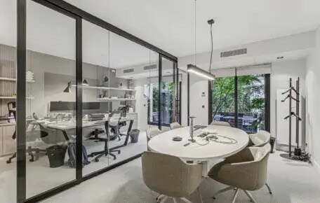 Bureau dans Paris à vendre - Photo du bâtiment - Image 2 de 7