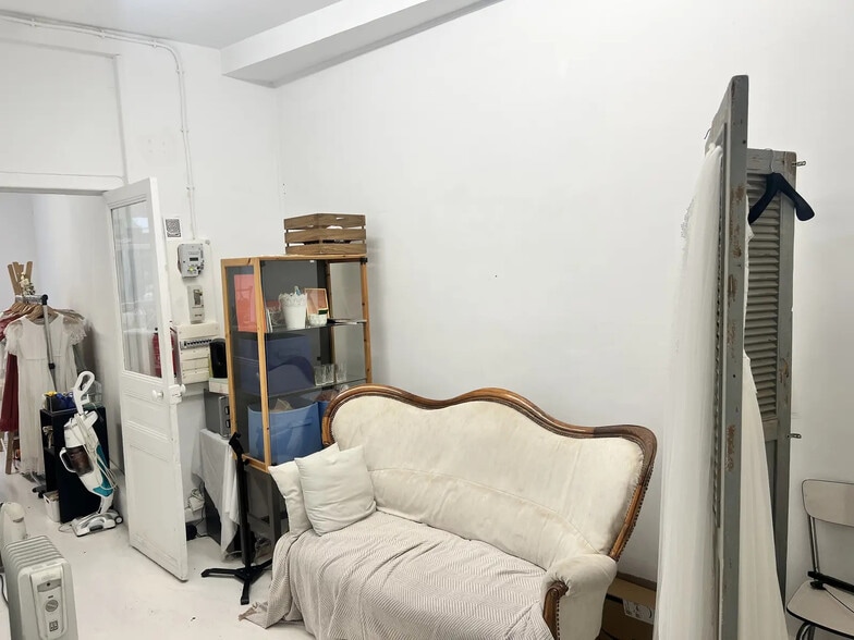 Commerce de détail dans Paris à vendre - Photo intérieure - Image 3 de 3