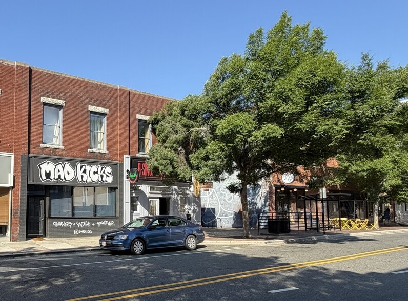 114 E Main St, Durham, NC for sale - Building Photo - Image 3 of 8