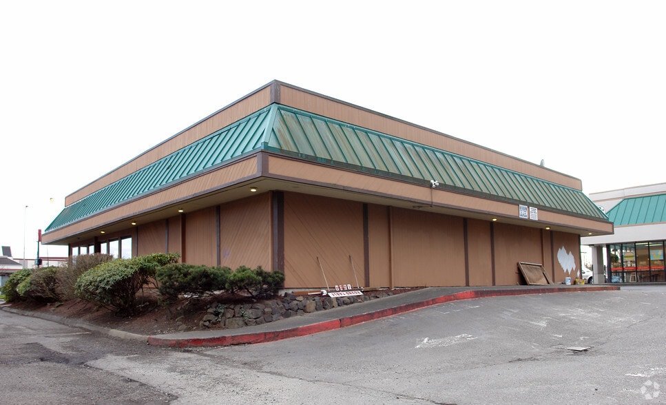 302-330 SW 43rd St, Renton, WA à louer - Photo du bâtiment - Image 2 de 5