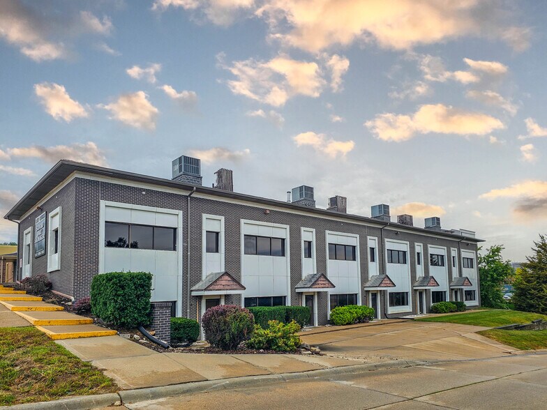 3036 70th st, Omaha, NE à vendre - Photo du bâtiment - Image 1 de 12