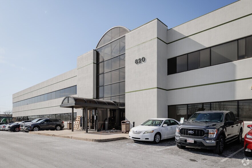 620 Division St, Elizabeth, NJ à louer - Photo principale - Image 1 de 6