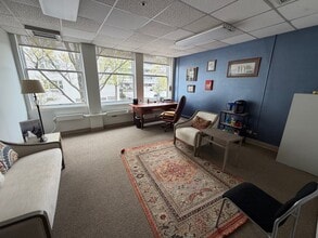 277 Martine Ave, White Plains, NY for lease Interior Photo- Image 1 of 4