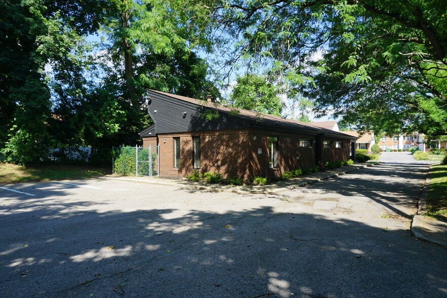 149 S Grand Ave, Poughkeepsie, NY for sale - Building Photo - Image 3 of 9