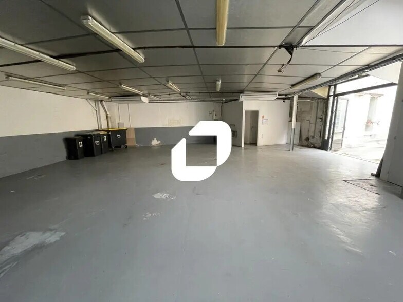 Flex in Saint-Maur-des-Fossés for lease - Interior Photo - Image 3 of 9