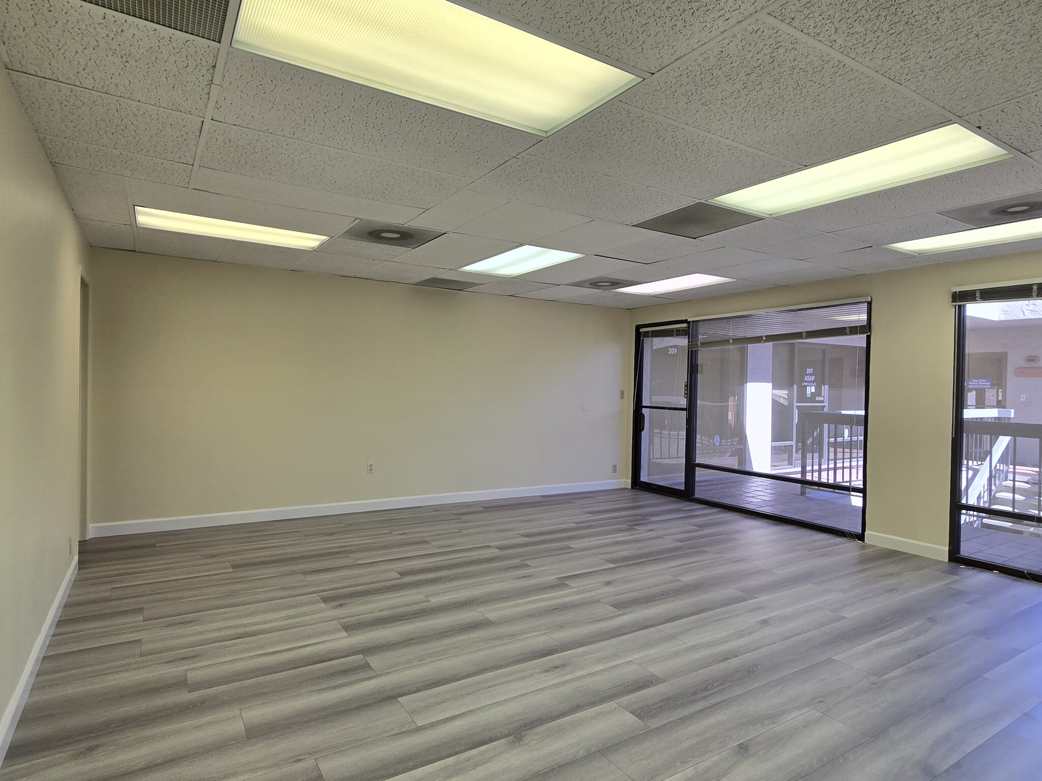 960 Saratoga Ave, San Jose, CA for lease Building Photo- Image 1 of 6