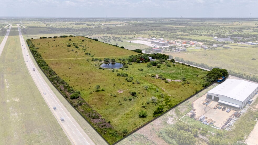 12991 Wright Rd, Creedmoor, TX for sale - Building Photo - Image 2 of 8