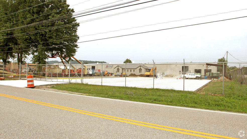 6-20 McJunkin Rd, Nitro, WV for sale - Primary Photo - Image 1 of 1