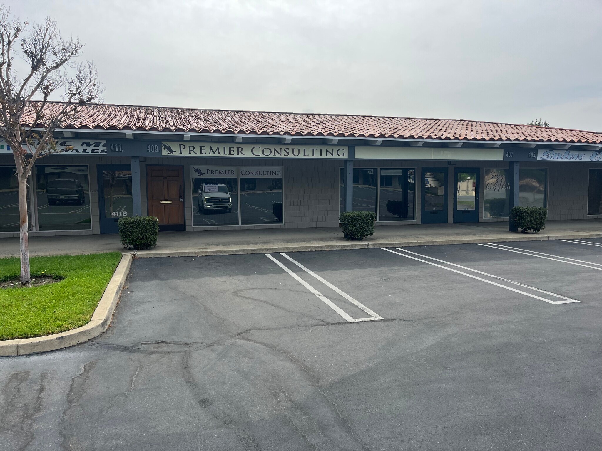401-419 Central Ave, Upland, CA for lease Building Photo- Image 1 of 5