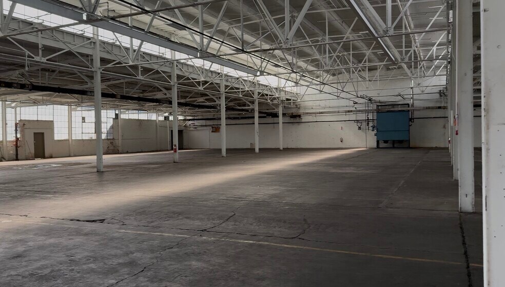 98 Highland Ave, Oaks, PA for lease - Building Photo - Image 1 of 4