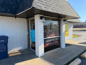 885 S Dogwood St, Siloam Springs, AR à louer Photo intérieure- Image 2 de 24